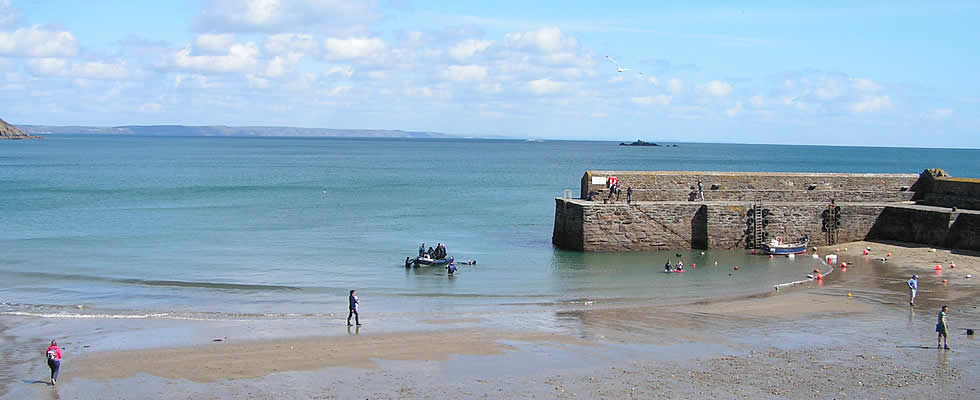 St Austell Bay is the ideal location for walkers and cyclists and offers many opportunities to enjoy boat trips and water sports